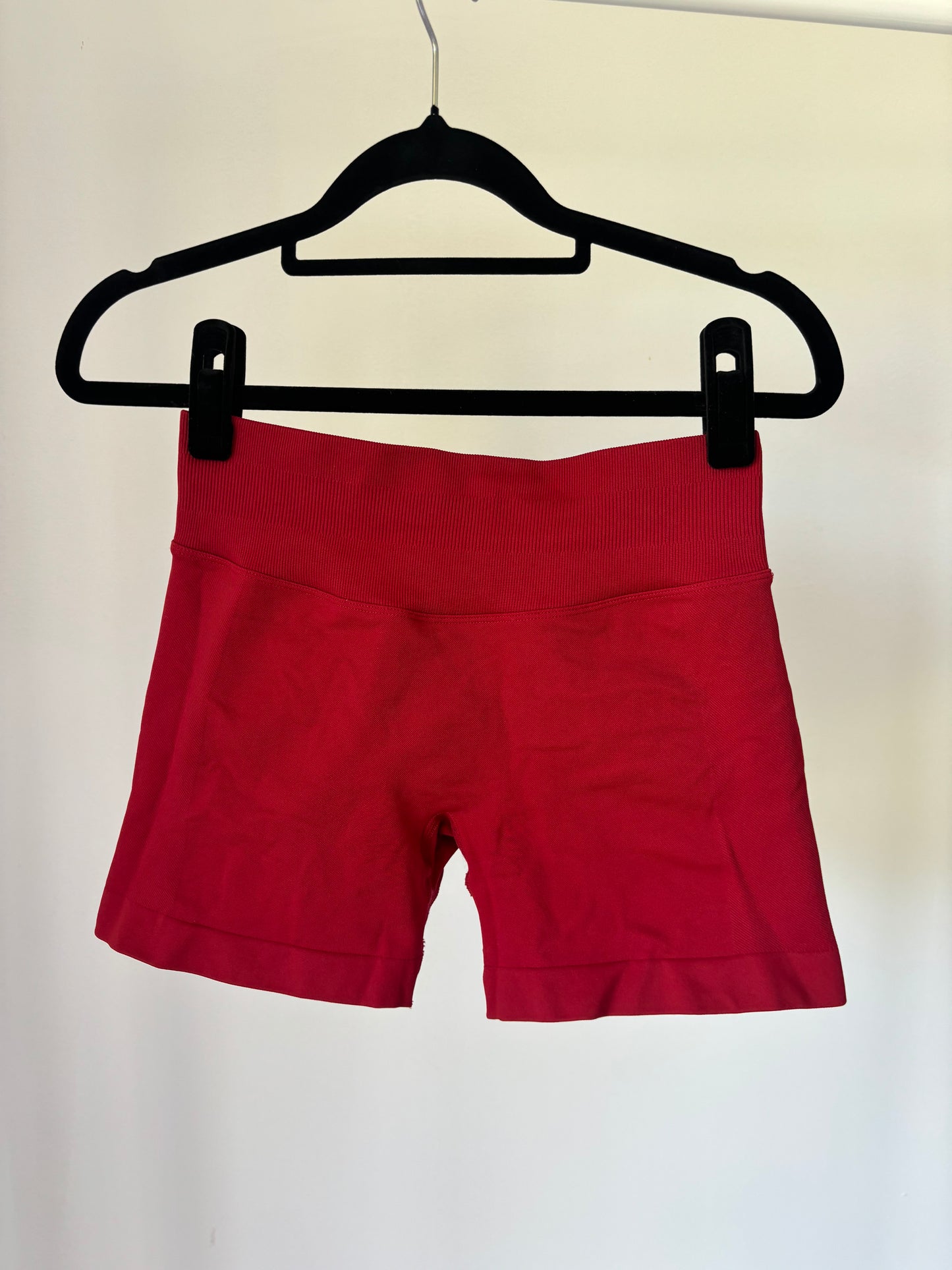 Seamless Scrunch Shorts