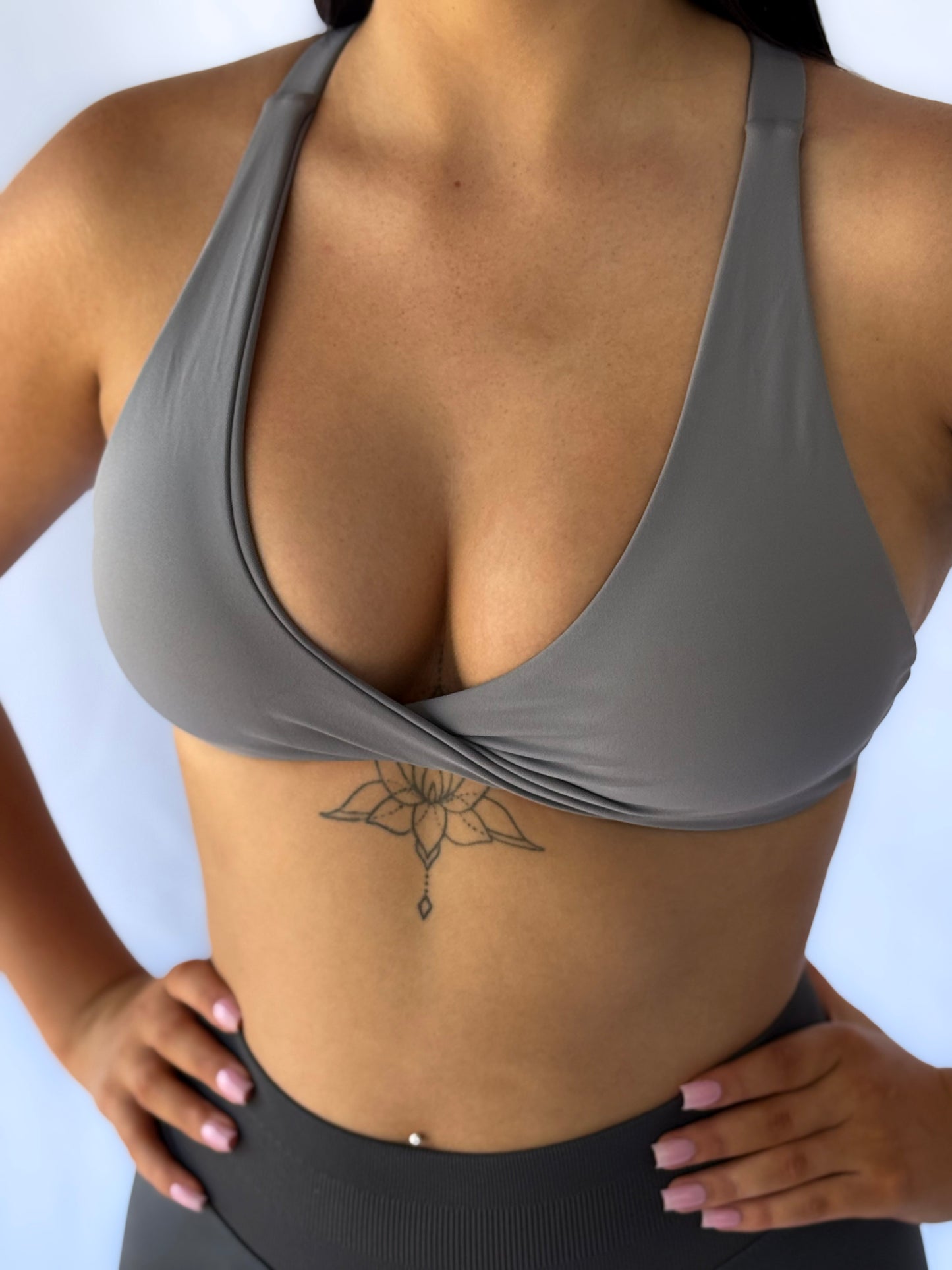 Seamless Twist Bra